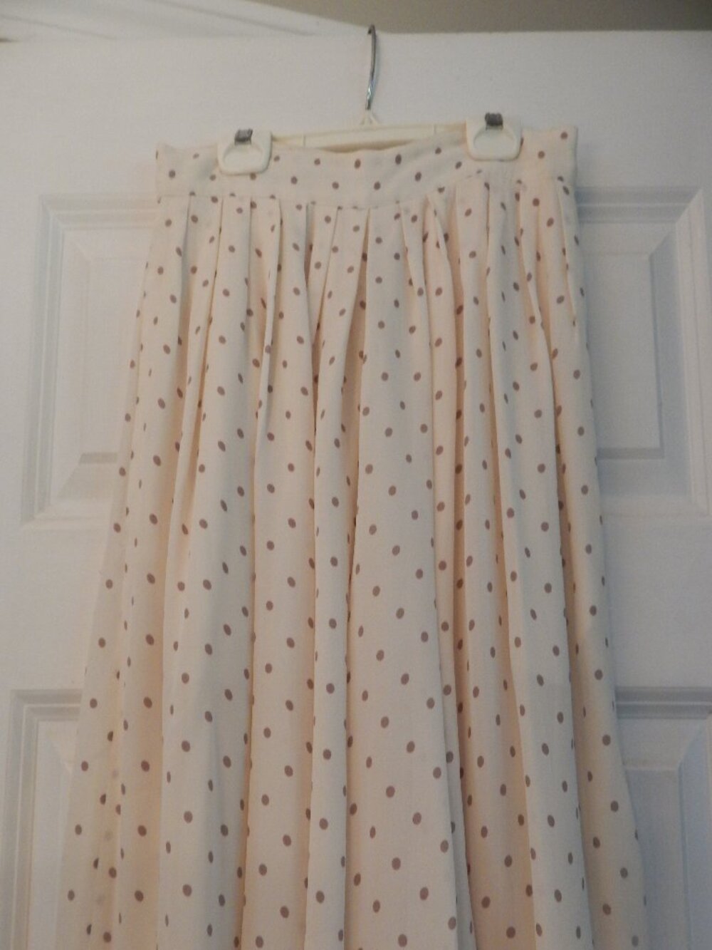 Silk coulottes, white with tan polka dots